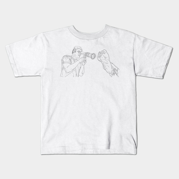 Tarantino: Director of Feet Photography [Outline] Kids T-Shirt by 51Deesigns
