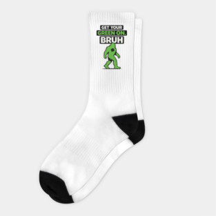 Funny Bigfoot Shamrock Lucky Sasquatch St Patricks Day Humor Socks