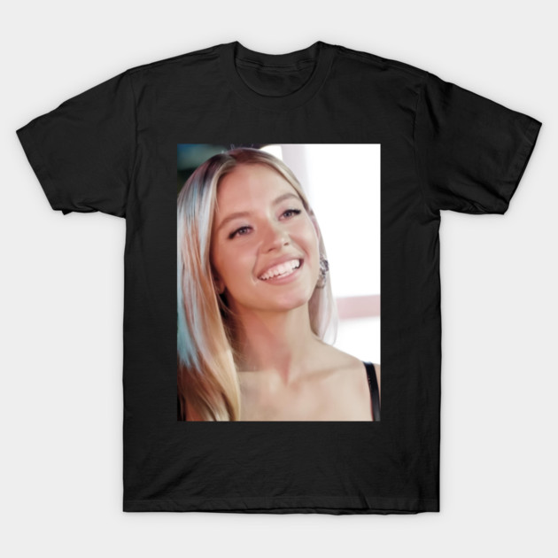 Sydney Sweeney (Smile Pose) T-Shirt by Manish