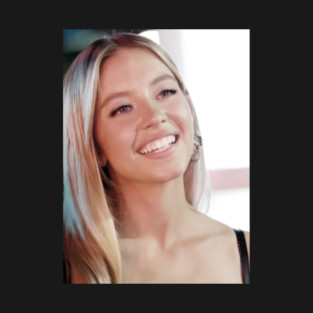 Sydney Sweeney (Smile Pose) T-Shirt