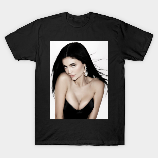 Kylie Jennger 2 (Sexy Pose) Celebrity Fashion T-Shirt by Manish