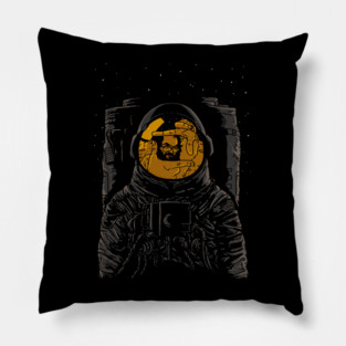 Dark side of the moon Pillow